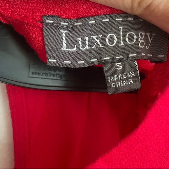 Red cold shoulder dress - Picture 4 of 4